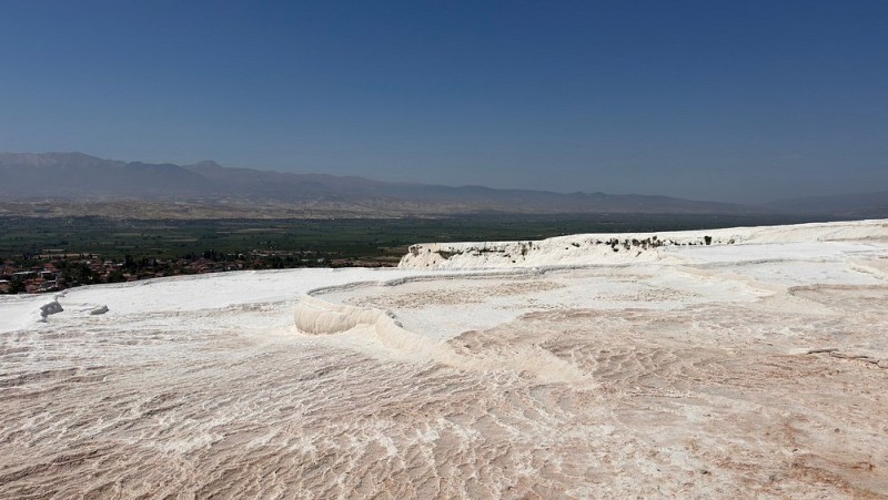 Izmir: Izmir: Small Group Pamukkale Tour with Hotel Transfer & Lunch | ®ExcursionMania