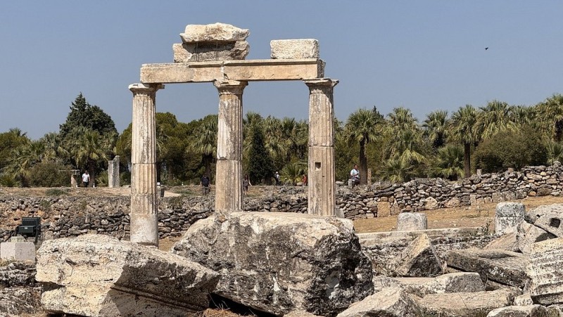 Izmir: Izmir: Small Group Pamukkale Tour with Hotel Transfer & Lunch | ®ExcursionMania