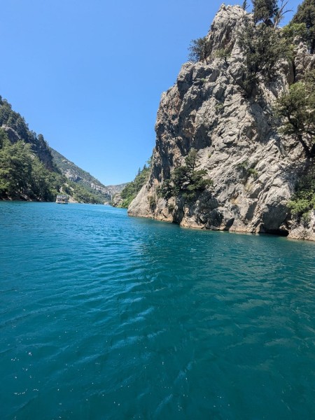 Side: Green Canyon Boat Trip With Unlimited Drinks And Lunch | ®ExcursionMania