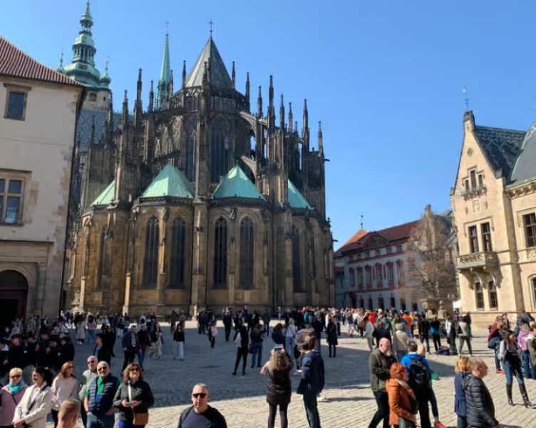 Two-Hour Morning Walking Tour of Prague Castle | ®ExcursionMania