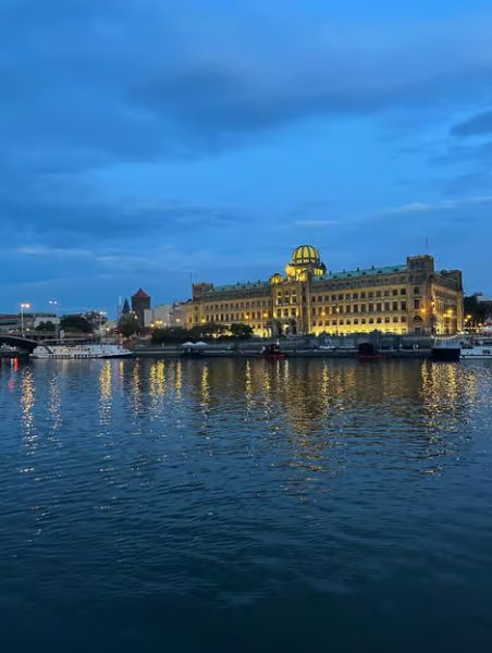 Prague : Boat Party with Afterparty at EPIC | ®ExcursionMania