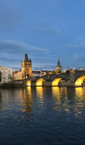 Prague : Boat Party with Afterparty at EPIC | ®ExcursionMania