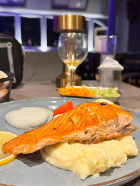 Istanbul: Bosphorus Cruise with Dinner Show | ®ExcursionMania