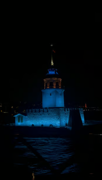 Istanbul: Bosphorus Cruise with Dinner Show | ®ExcursionMania