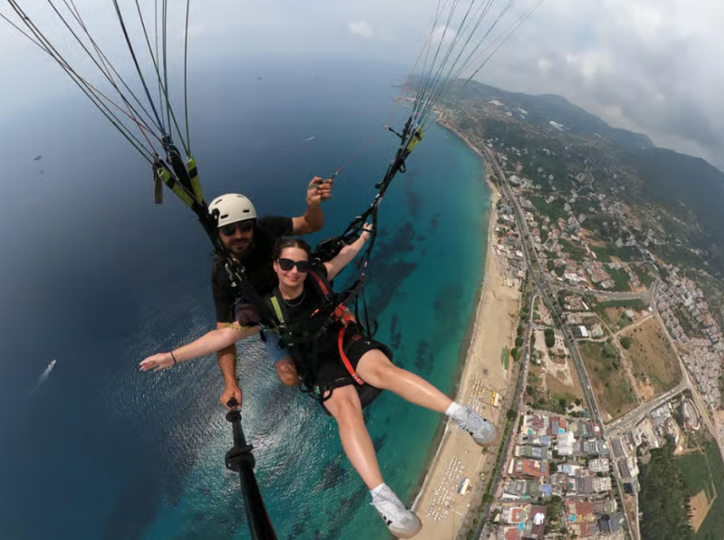 Alanya: Tandem Paragliding Experience with Hotel Pickup | ®ExcursionMania
