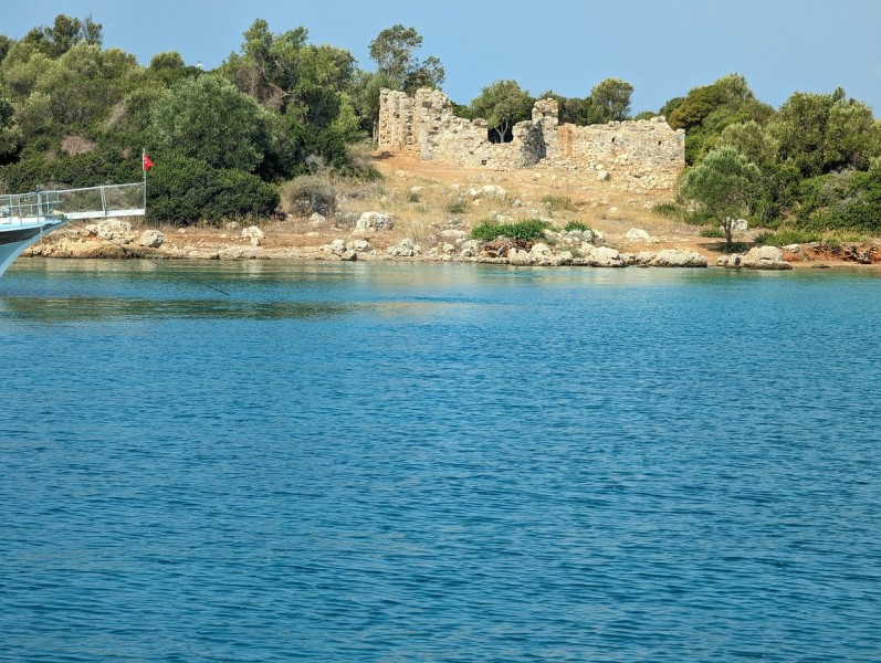 Marmaris: Cleopatra Island Boat Cruise with Lunch and Transfer | ®ExcursionMania