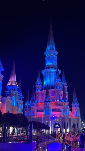 From Antalya: Land of Legends Night Transfer and Boat Parade Show | ®ExcursionMania