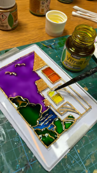 Istanbul: Traditional Stained Glass Painting Experience | ®ExcursionMania