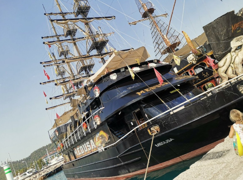 From Kemer: Pirate Boat Tour w/Hotel Transfer | ®ExcursionMania