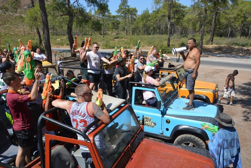 Icmeler Jeep Safari: Explore Splash and Adventure | ®ExcursionMania