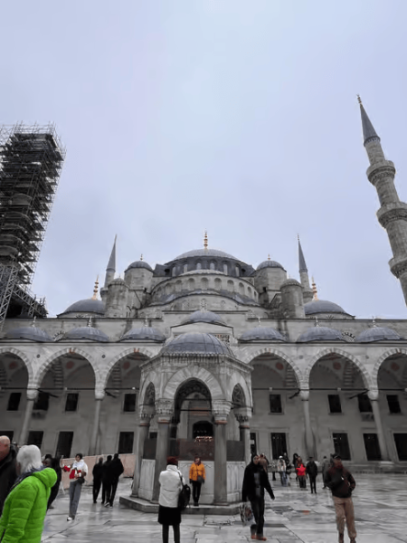 Istanbul: Hagia Sophia Blue Mosque and Grand Bazaar Tour | ®ExcursionMania