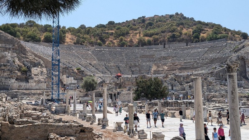 Icmeler: Ephesus Tour w/ Experience Museum & The Temple of Artemis | ®ExcursionMania