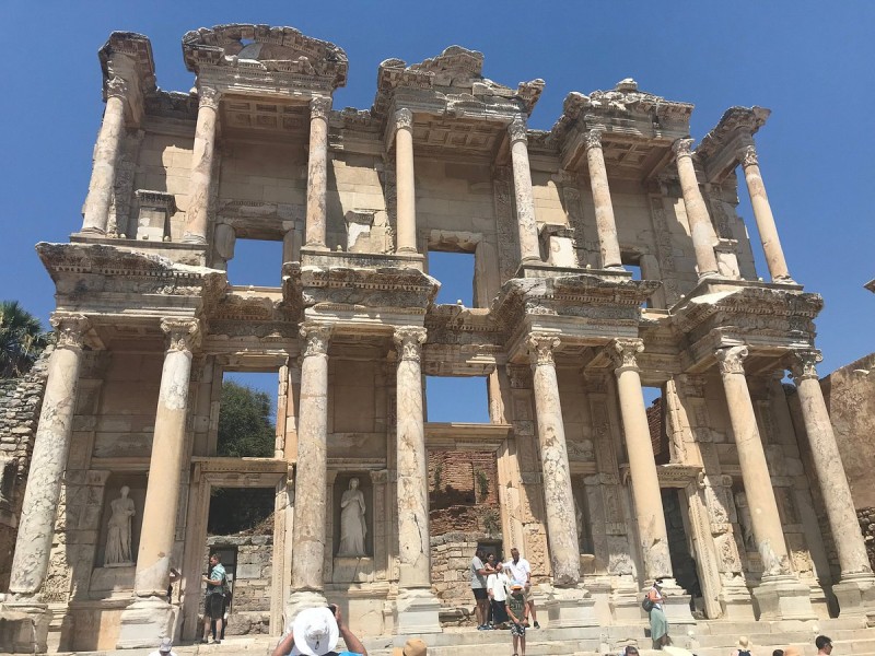 Icmeler: Ephesus Tour w/ Experience Museum & The Temple of Artemis | ®ExcursionMania