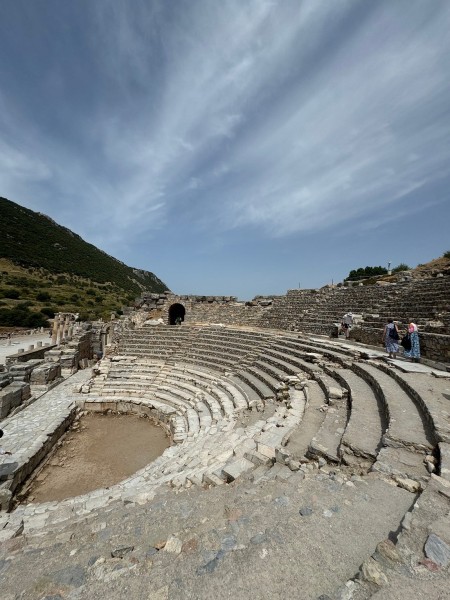 Icmeler: Ephesus Tour w/ Experience Museum & The Temple of Artemis | ®ExcursionMania
