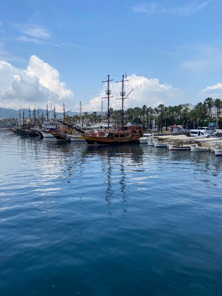 Marmaris: Marmaris Big Boss Yagna Boat Trip W/ Hotel Transfer Service | ®ExcursionMania