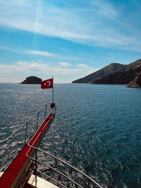 Marmaris Big Boss Yagna Boat Trip W/ Hotel Transfer Service | ®ExcursionMania