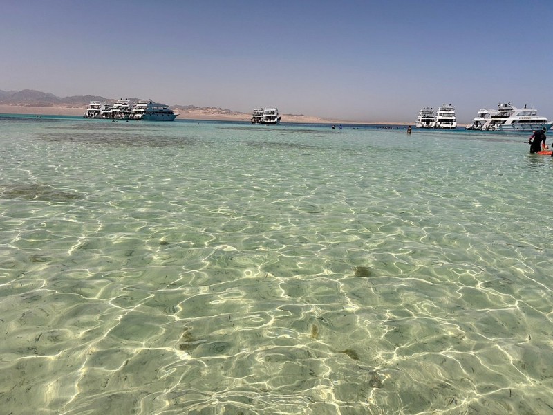 Ras Mohamed & White Island Luxury Yacht Trip Sharm el Sheikh | ®ExcursionMania