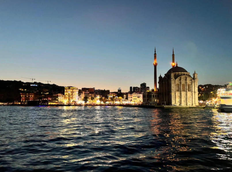 Istanbul Enchanting Bosphorus Cruise with Optional Meal | ®ExcursionMania