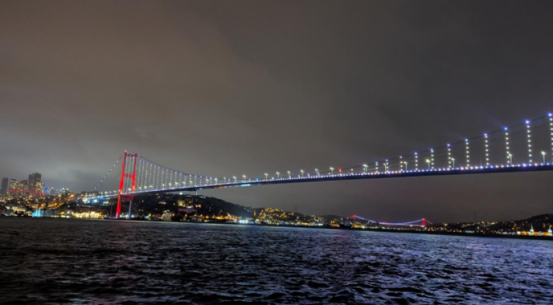 Istanbul Enchanting Bosphorus Cruise with Optional Meal | ®ExcursionMania
