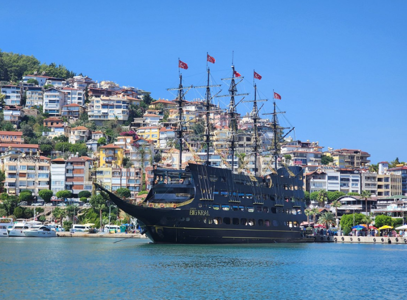 From Side: Alanya City Tour with Boat Ride and Cable Car | ®ExcursionMania
