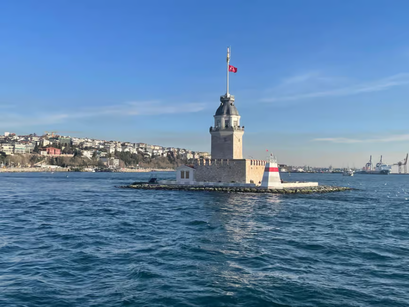 Istanbul: Scenic Bosphorus and Golden Horn Cruise  Day or Sunset | ®ExcursionMania