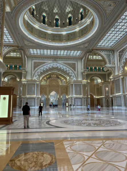 From Dubai: Abu Dhabi Premium Full-Day Sightseeing Tour | ®ExcursionMania