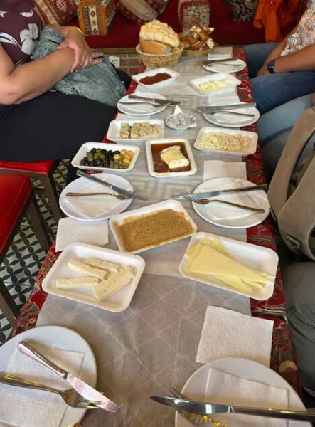 Istanbul: Guided Food Tour of Street Food and Markets | ®ExcursionMania