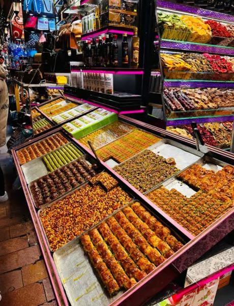 Istanbul: Guided Food Tour of Street Food and Markets | ®ExcursionMania
