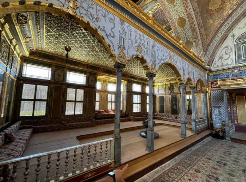 Istanbul: Discover Istanbul’s Blue Mosque & Topkapi Palace: A Guided Historical | ®ExcursionMania
