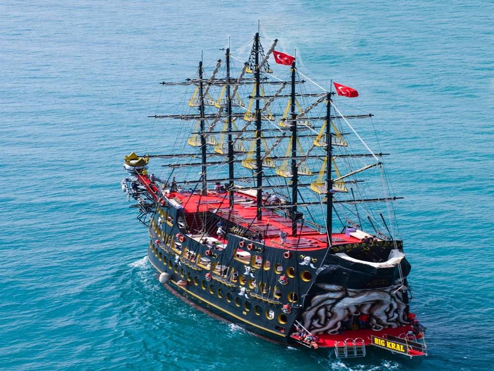 Belek Big Kral Pirate Boat Trip