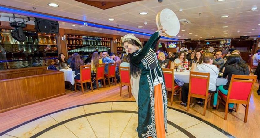 bosporus dinner cruise
