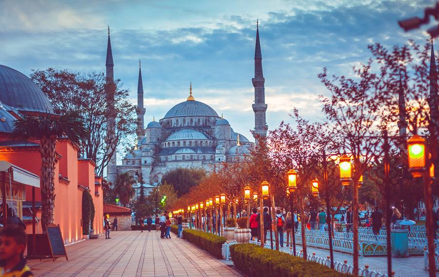 is it safe to travel to istanbul