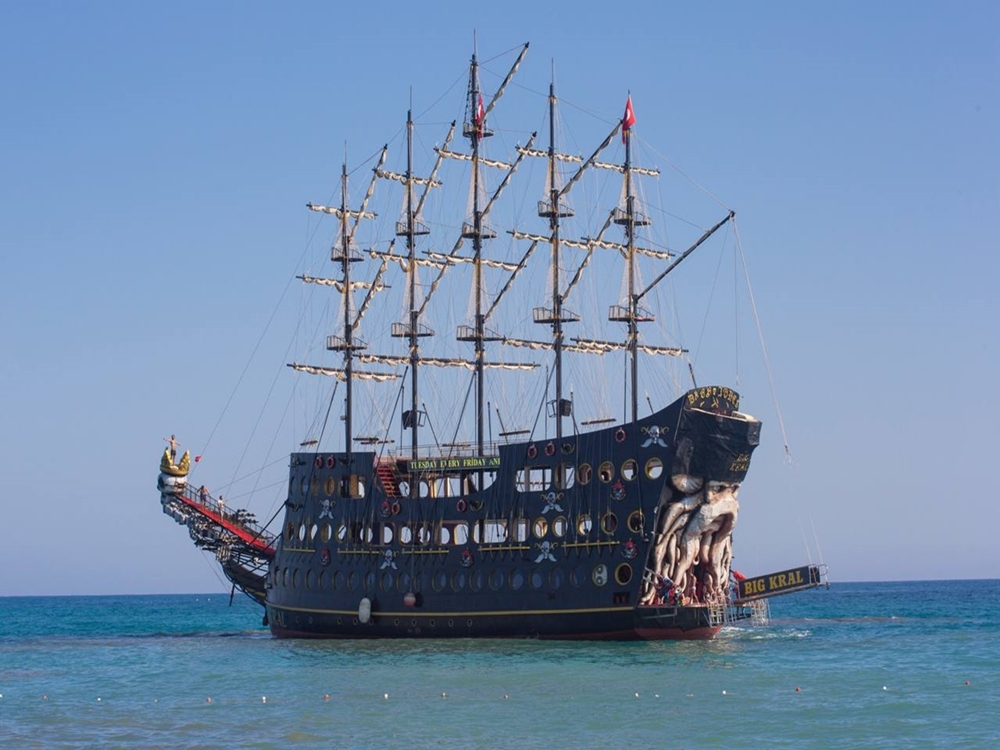 Antalya Big Kral Pirate Boat Trip
